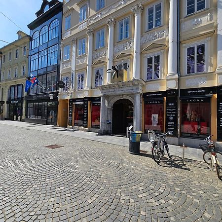 Charming Apartment Laura Tour As Ljubljana By Town Hall Экстерьер фото