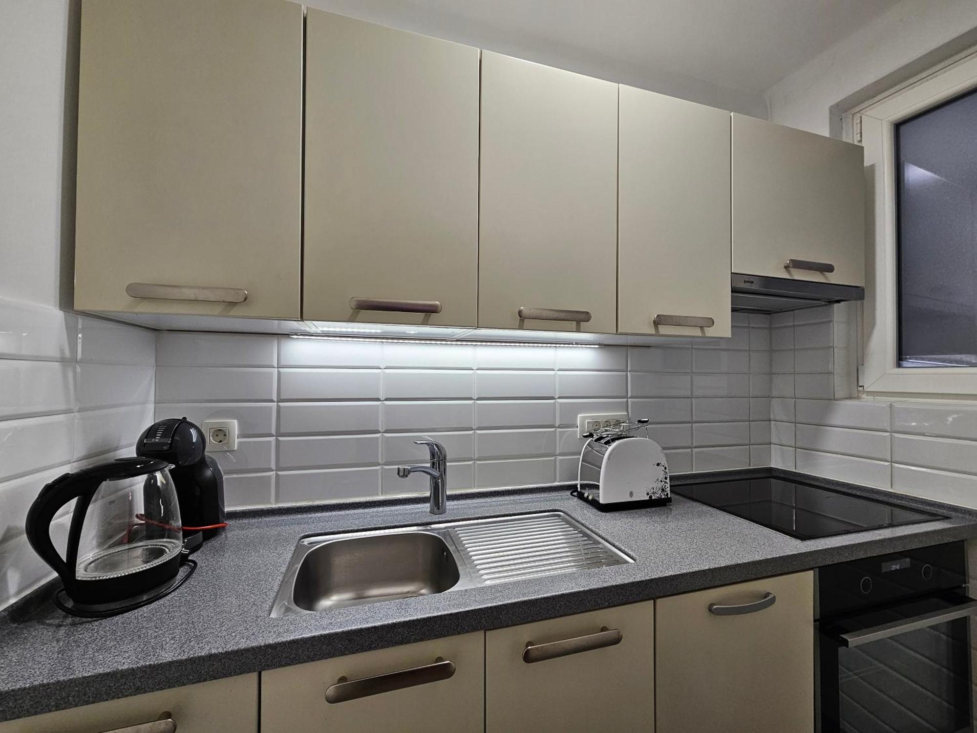 Charming Apartment Laura Tour As Ljubljana By Town Hall Экстерьер фото